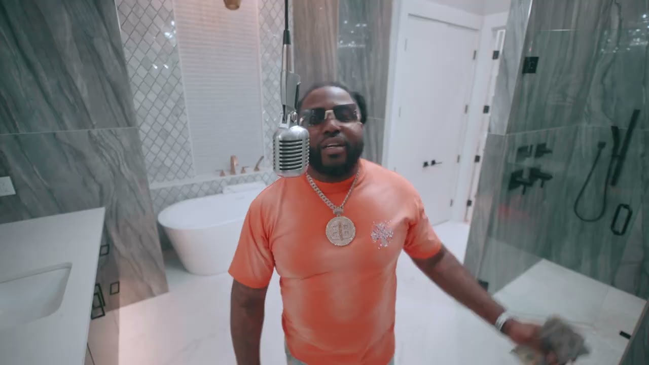 Blu Black - Life Been Crazy Live Performance