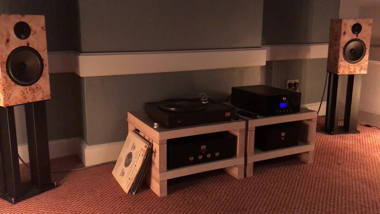Audio Note Oto Phono PP + K/LX Speakers