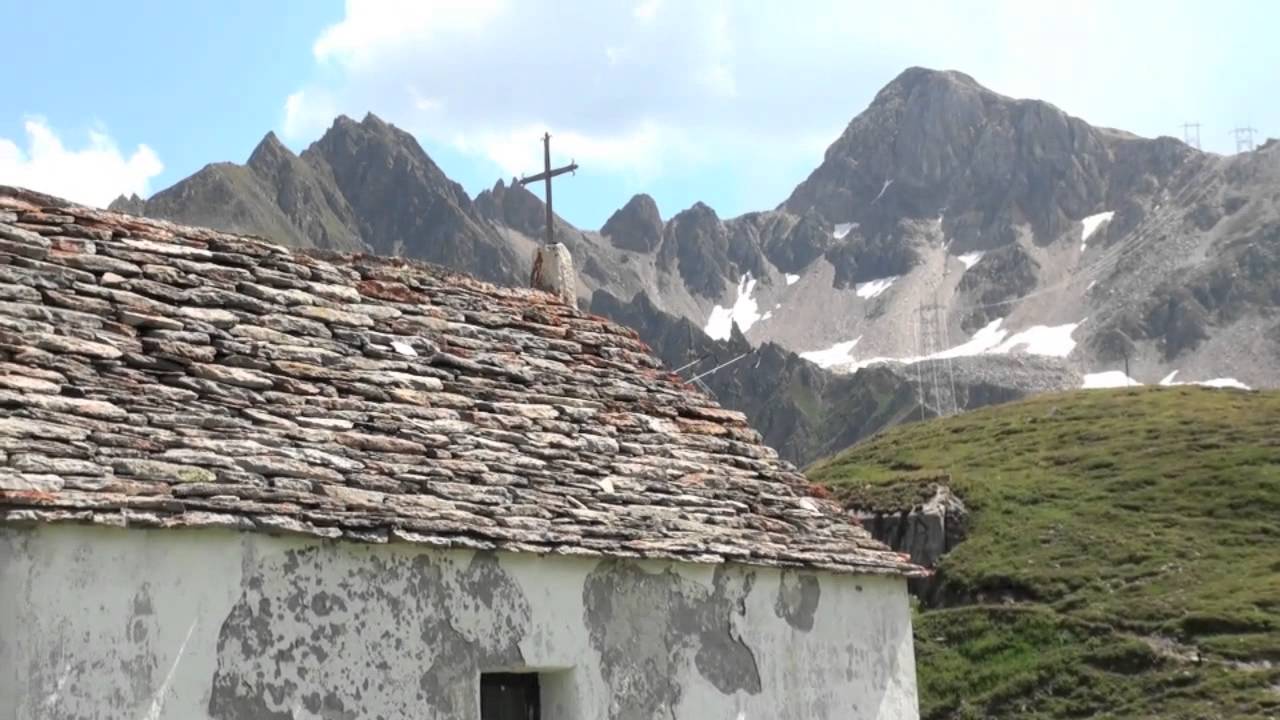 Val Formazza - Bacino Toggia. Passo San Giacomo. Laghi Boden. Lago Kastel. Cascata Toce. (TREKKING)