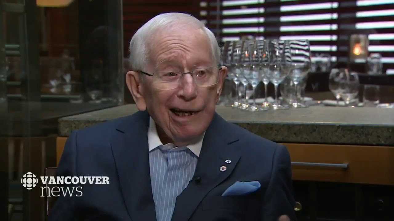 Billionaire's 43-year-old power lunch tradition ending as Four Seasons closes