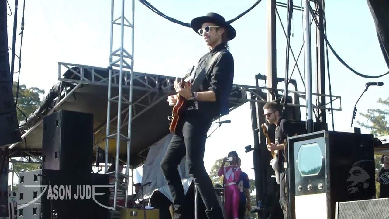 Saint Motel - Move [HD] LIVE Voodoo Fest 10/29/2016