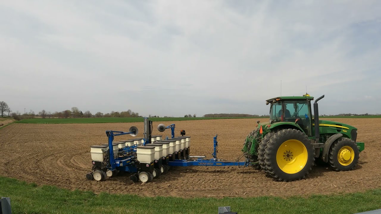 Spring Planting Action - Only Found John Deere - 7830 (205hp) - Kinze 3500 - 9430 (425hp) - 2210