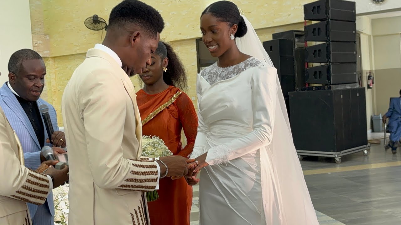 Moses Bliss passionately k!sses Marie wiseborn at their white wedding in Ghana, Beautiful 💍