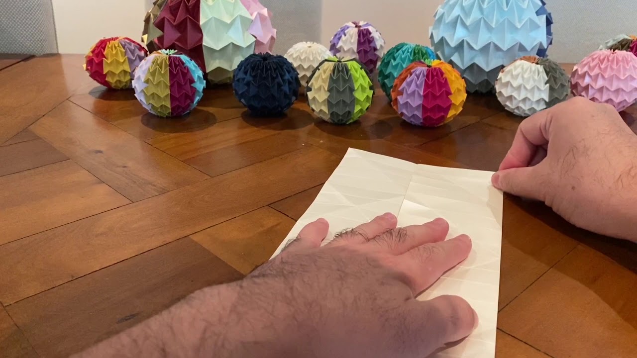 One piece Origami Magic Ball - alternating square diagaonals