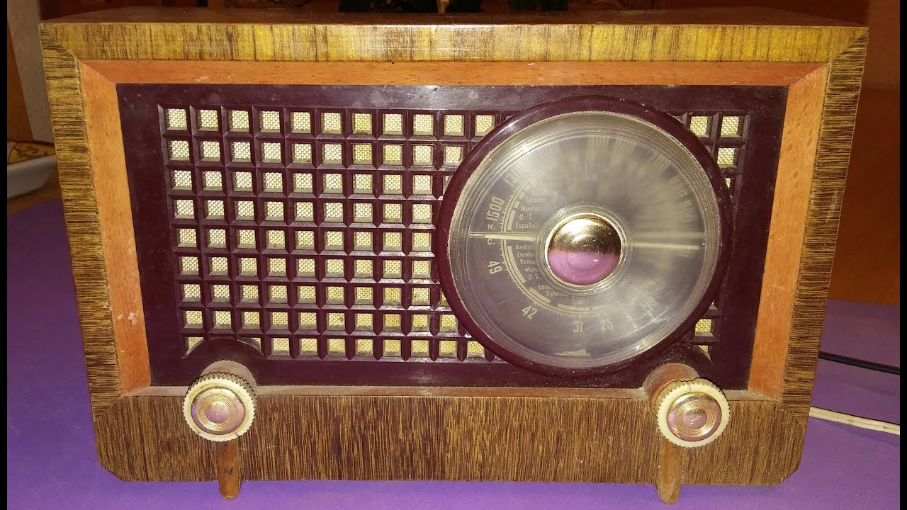 radio antigua válvulas años 50, RESTAURACIÓN y prueba de sonido