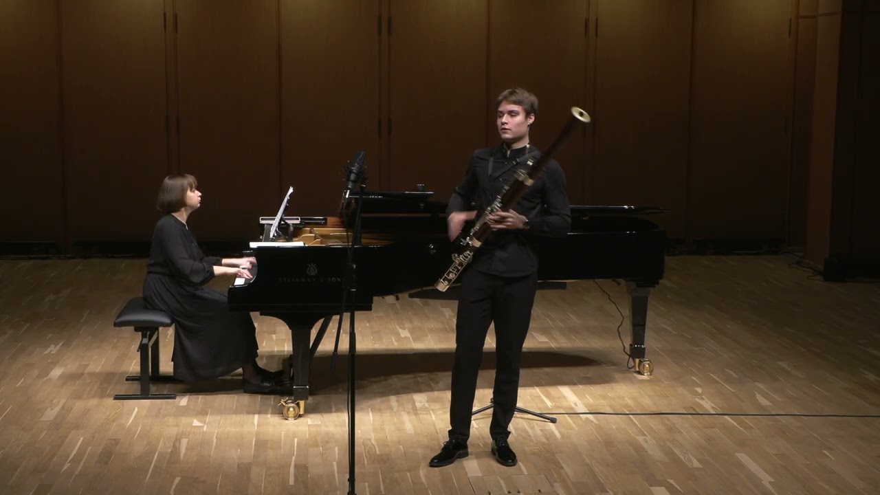 W.A.Mozart. Bassoon Concerto in B flat major, K191, part 1
