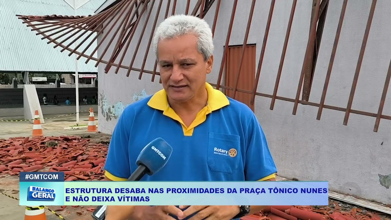 ESTRUTURA DESABA NAS PROXIMIDADES DA PRAÇA TÔNICO NUNES  E NÃO DEIXA VÍTIMAS