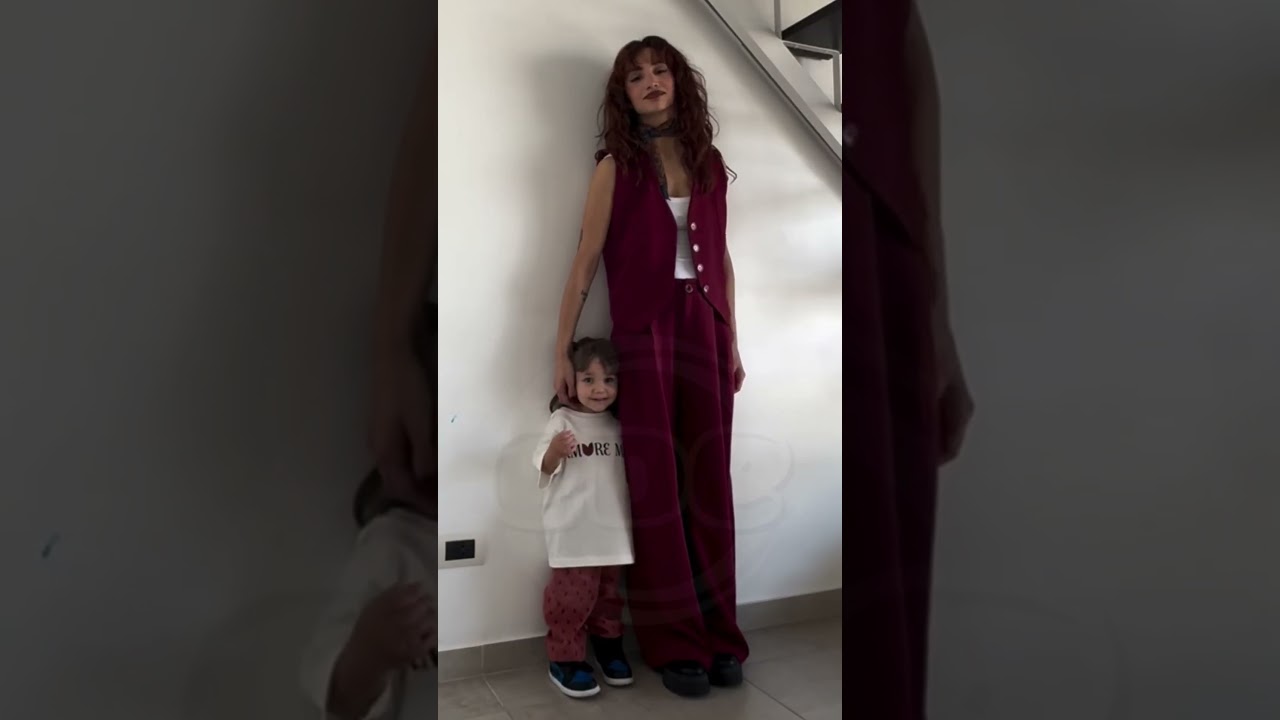 Melody Luz y su hija Venezia combinaron su ropa 😍 #melodyluz #melody #alexcaniggia