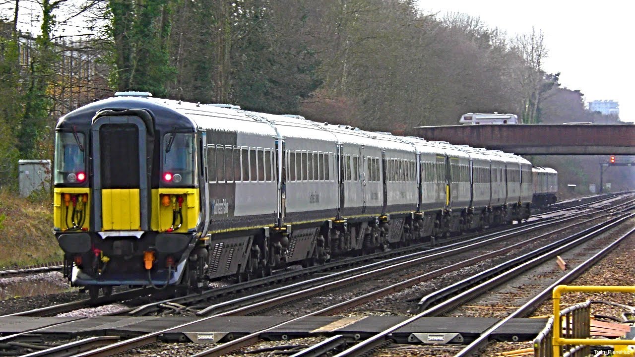 Trains at West Byfleet, SWR | 18/02/20