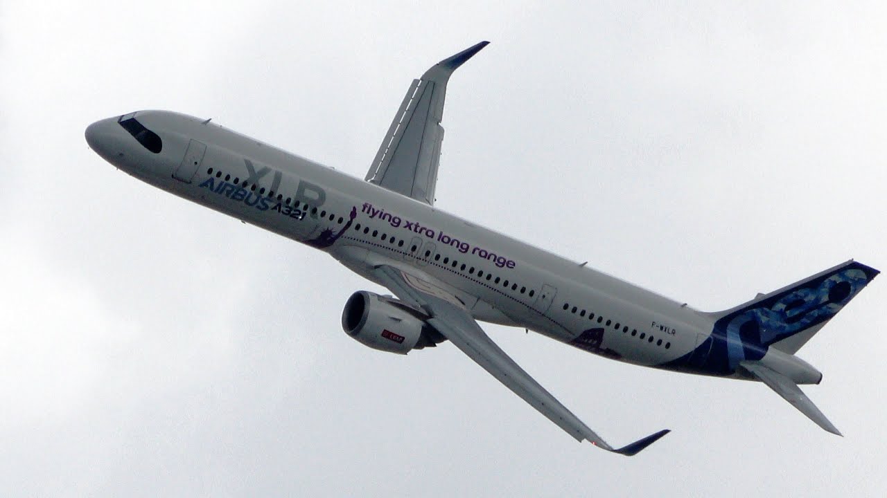 New AIRBUS A321NEO XLR Over Farnborough Airshow 2024