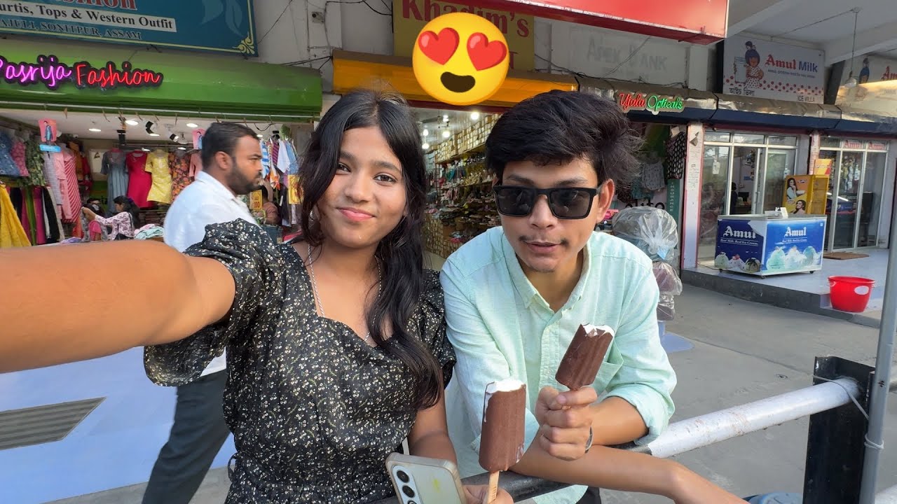 আজি Girlfriend এ Vlog কৰিলে 😍 | Girlfriend ৰ Face Reveal কৰি দিলো আজি 🙈 | I am Biswajit