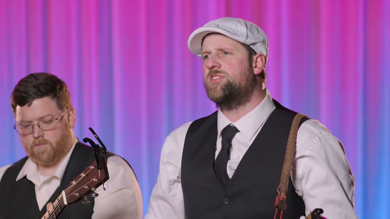 The Irish Lassies-  Joshua Davis (Live)