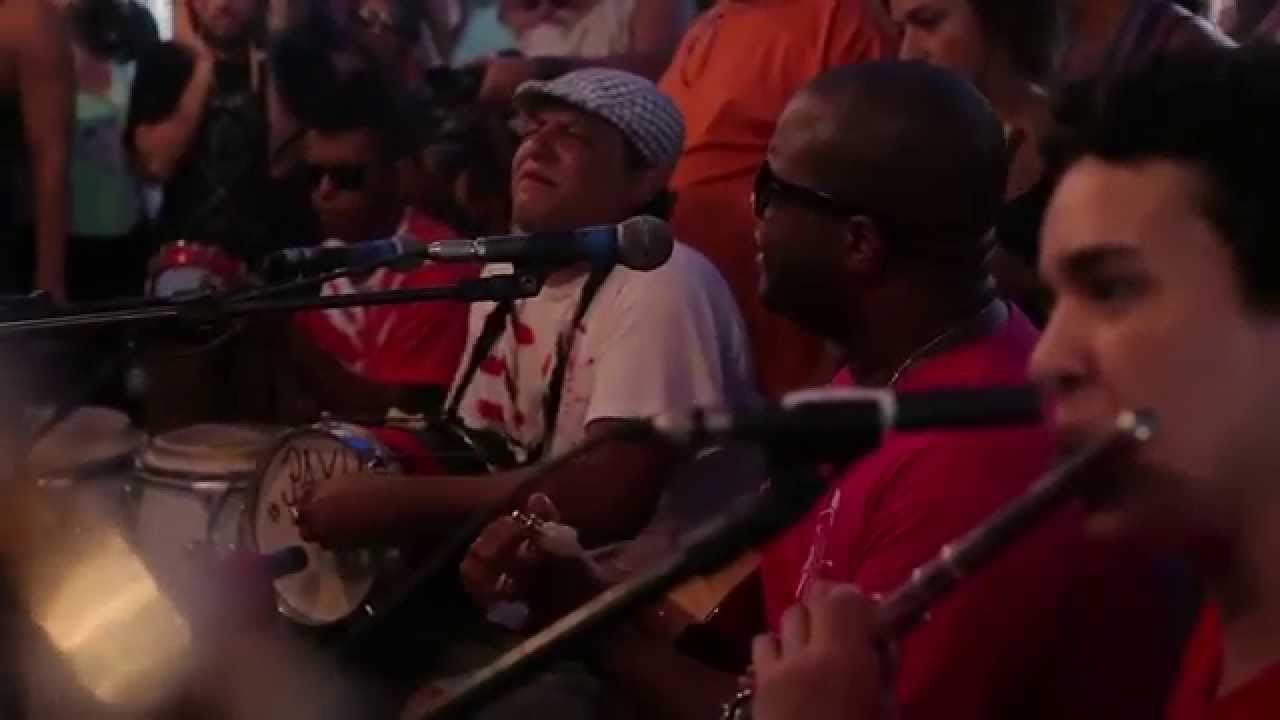 NA RODA DO SAMBA -  