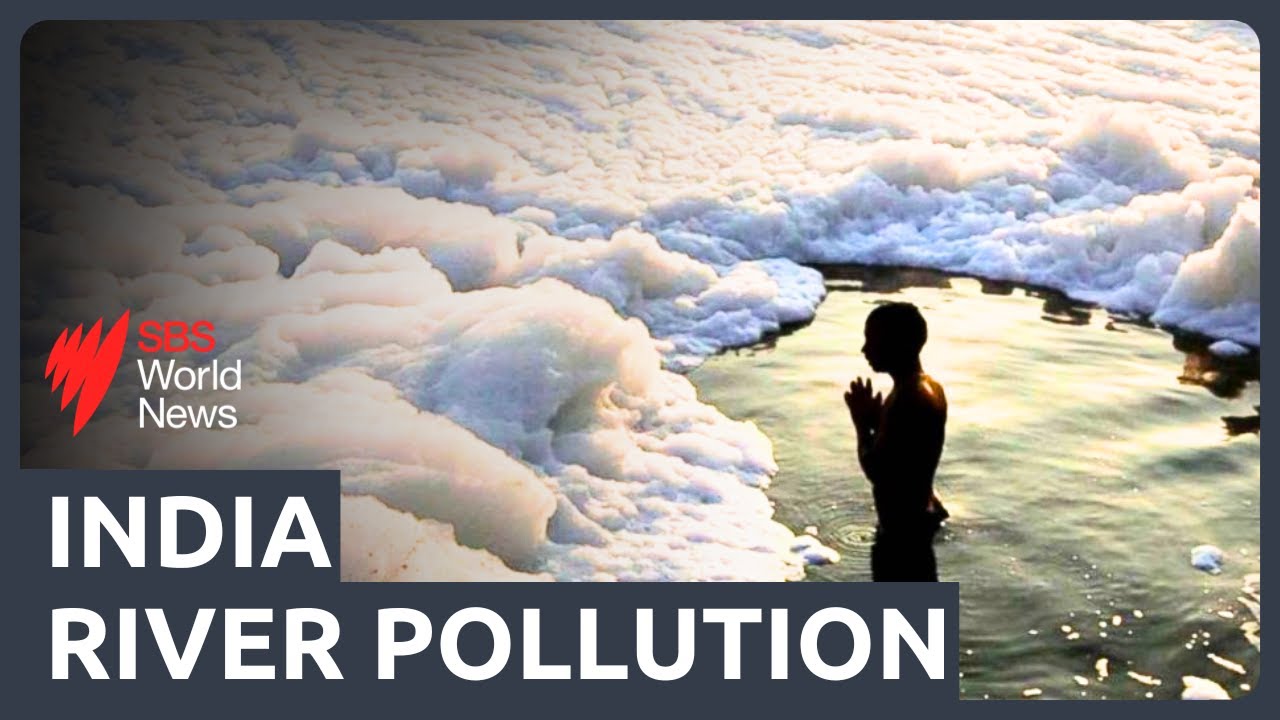 Toxic foam covers India&rsquo;s sacred Yamuna River