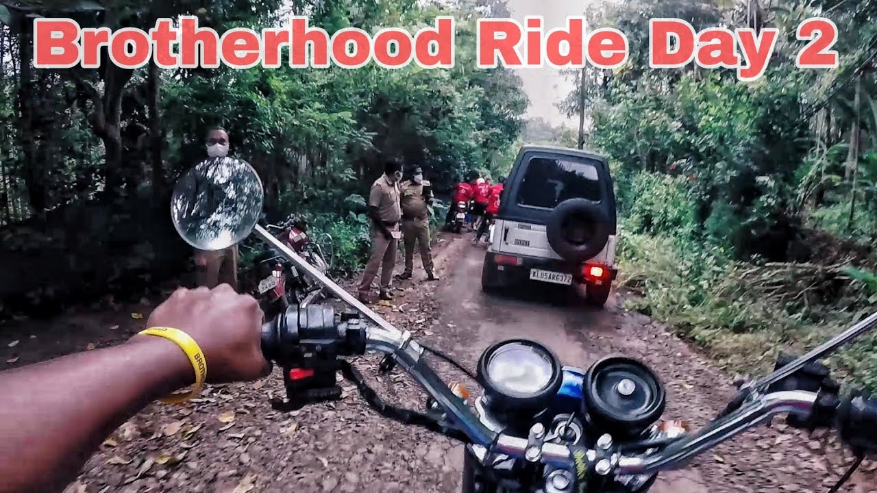 എല്ലാ yezdiയും കൊണ്ട് ഒരു ഓഫ്‌റോഡിങ്ങും. കൂട്ടത്തിൽ ഒരു പോലീസ് പിടിത്തവും 😅