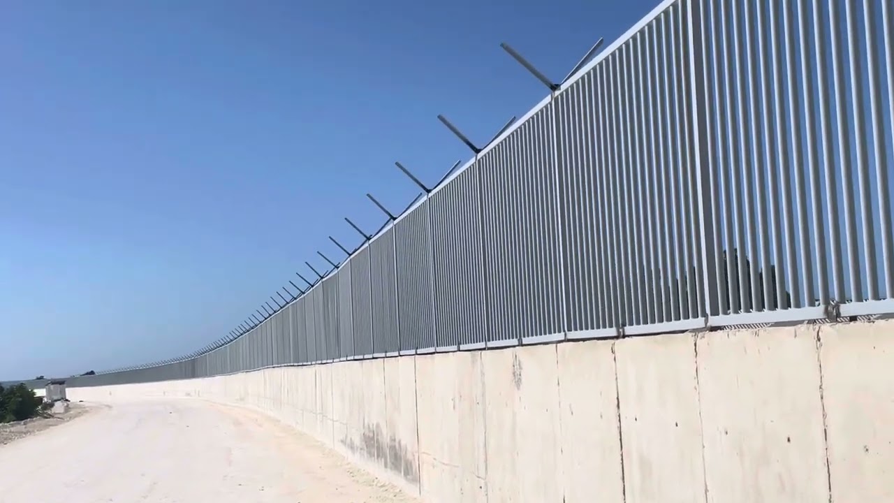 Muro en Pedernales divide República Dominicana y Haití