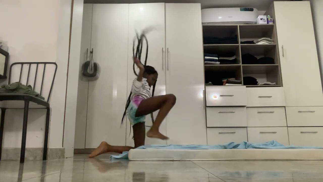 How to do a chin stand