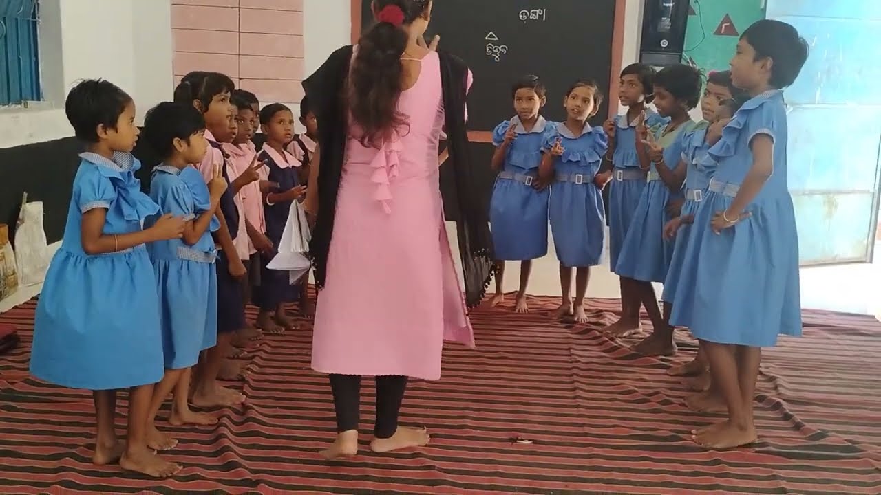 ଗୀତରେ ଗୀତରେ ଗଣିଶିଖିବା 👍୧ ଠାରୁ ୧0 ଯାଏଁ 👍....   https://youtu.be/5J8-QFv4VJc?si=VtjyNT9BhhYgB-SO