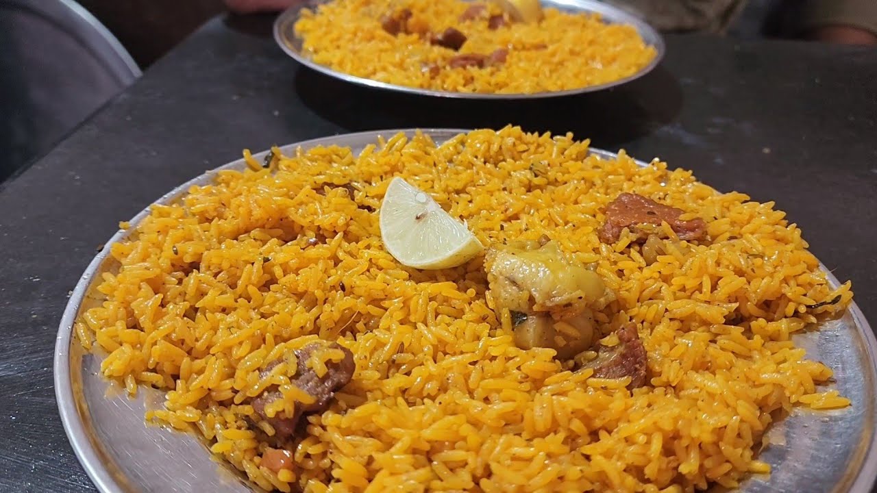 Gulbarga Full Tour With The Tuar Bhussa Man Of India | Afsar Bhai Ke Saath Full Tour Documentary. 