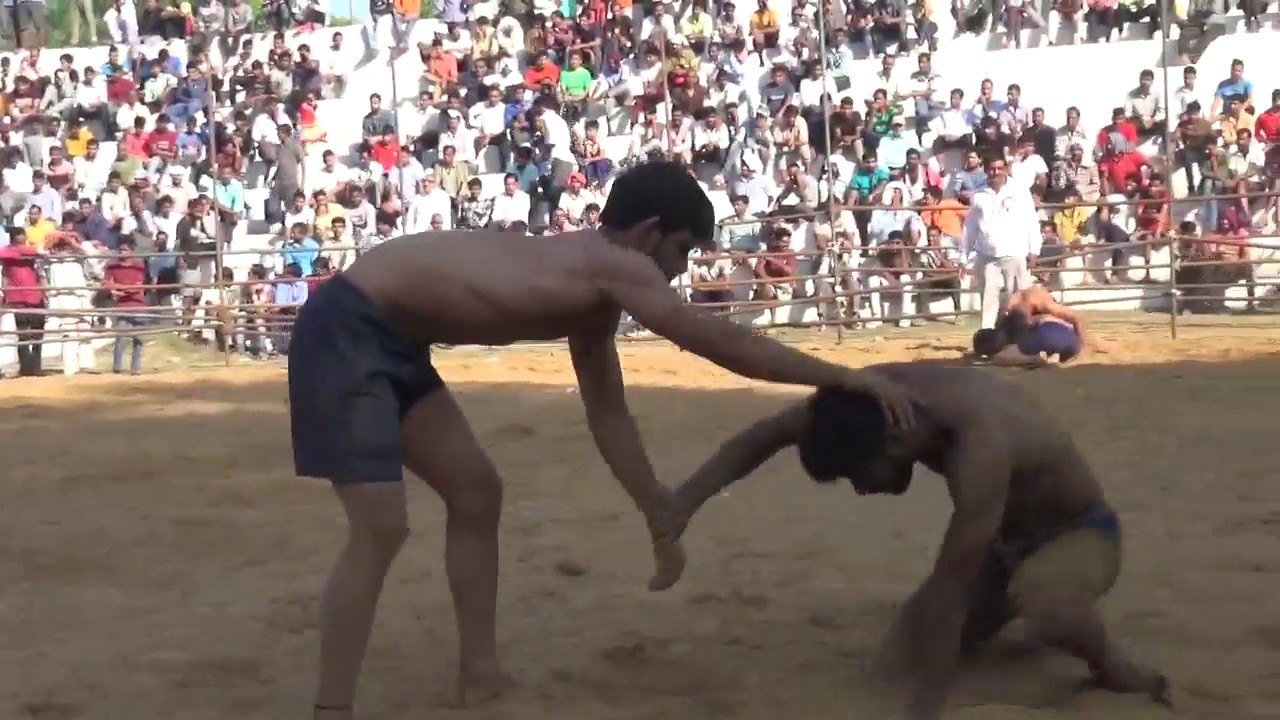 Wrestler in Short wins a Great Match - Dundaheda Dangal 2019