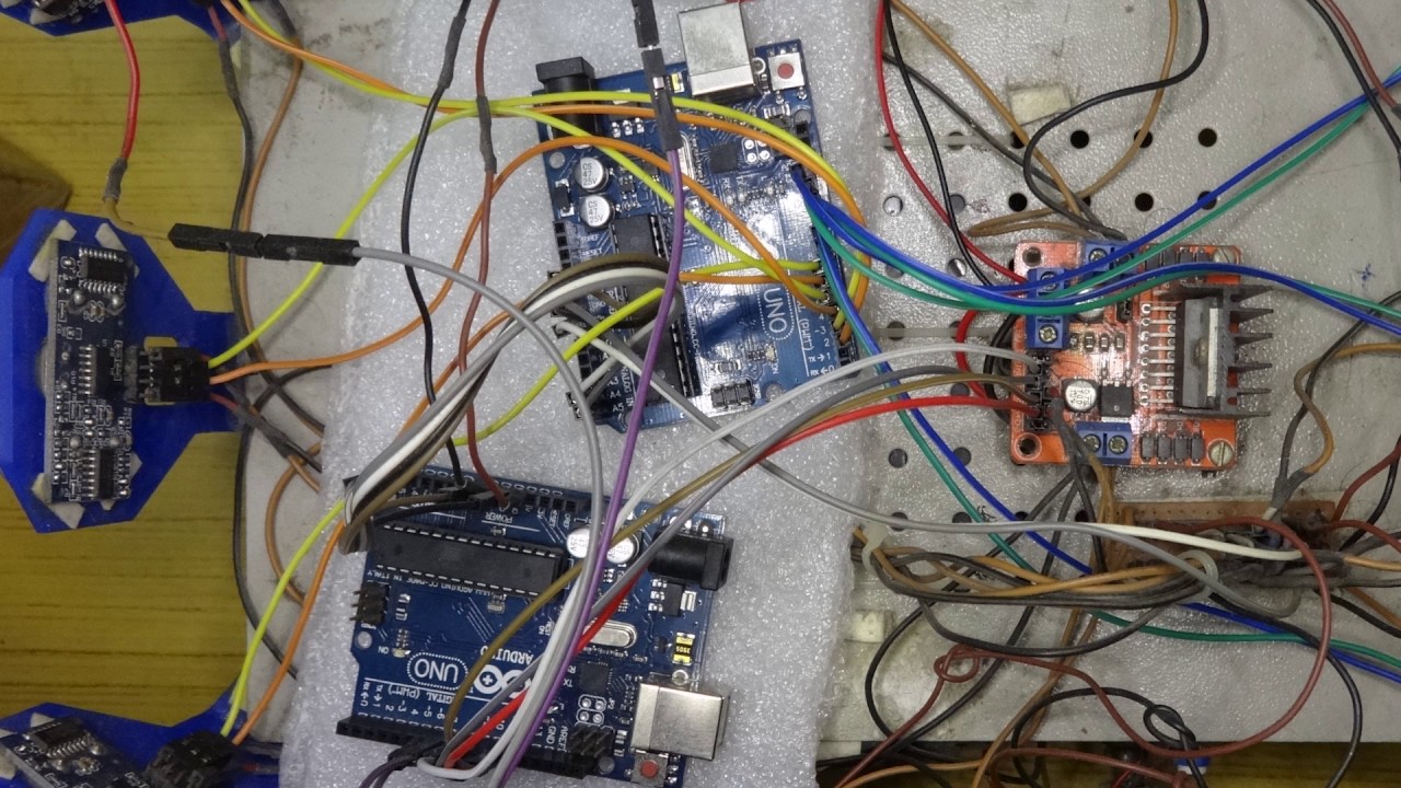 Dual-Core Arduino Uno Rover Robot with Six Ultrasonic Sensors