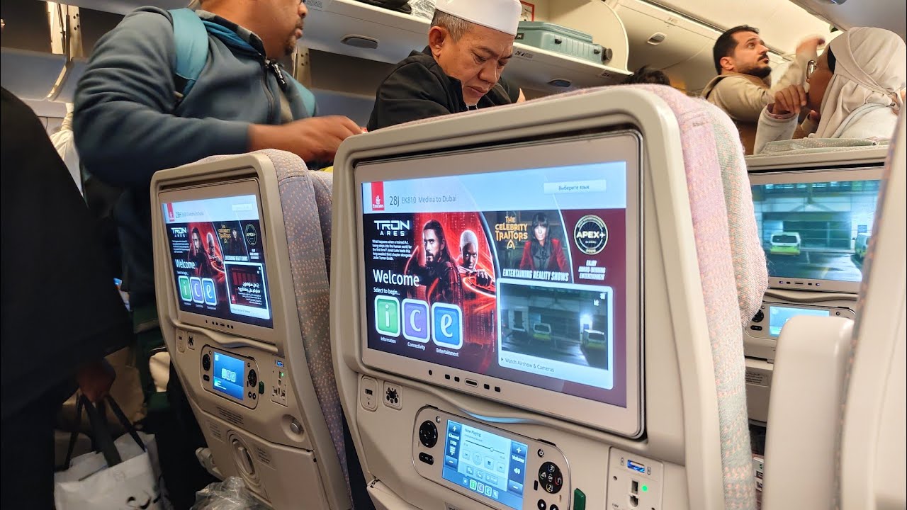 ENTERTAINMENT TERBAIK DUNIA UNTUK EMIRATES - MACAM-MACAM RANCANGAN ADA