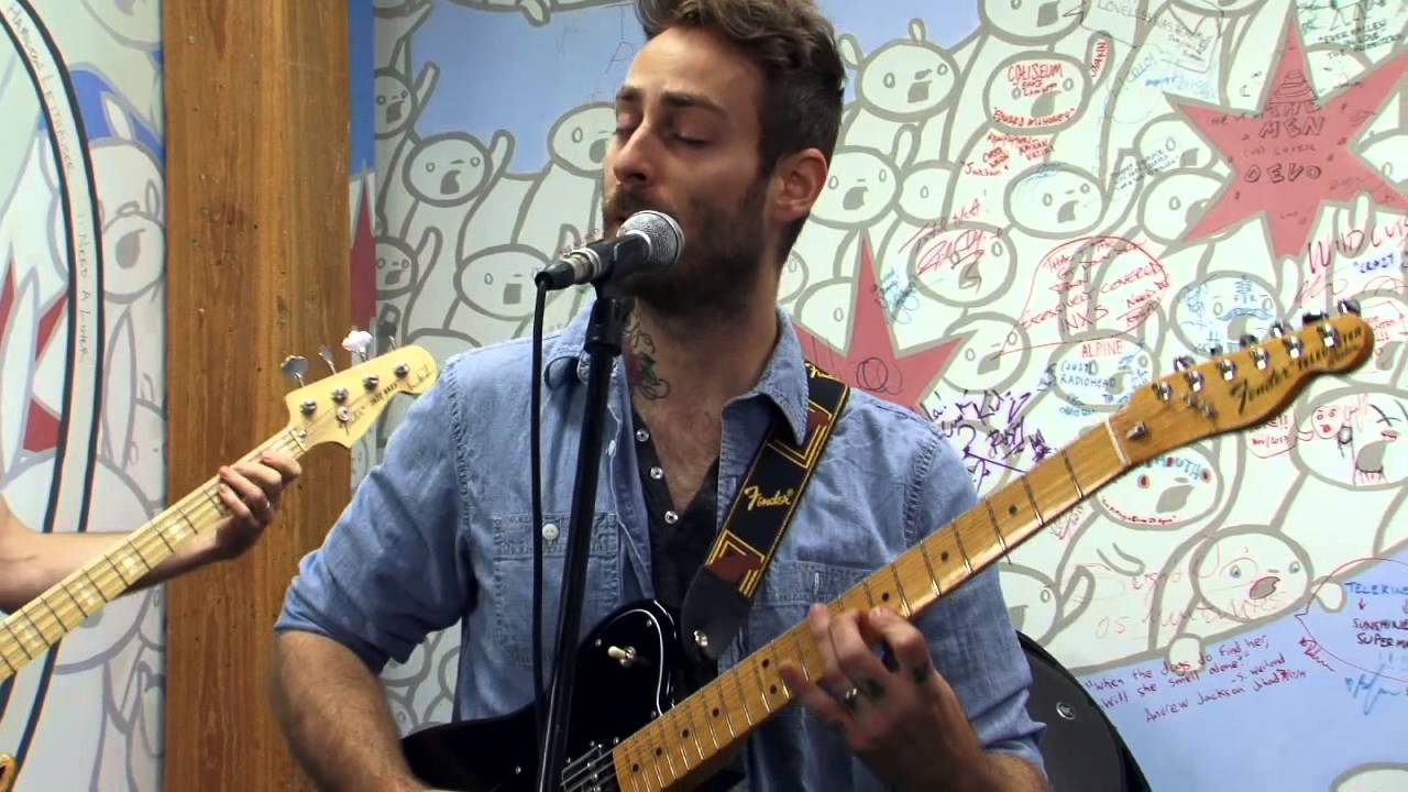 American Football covers Elvis Costello: 