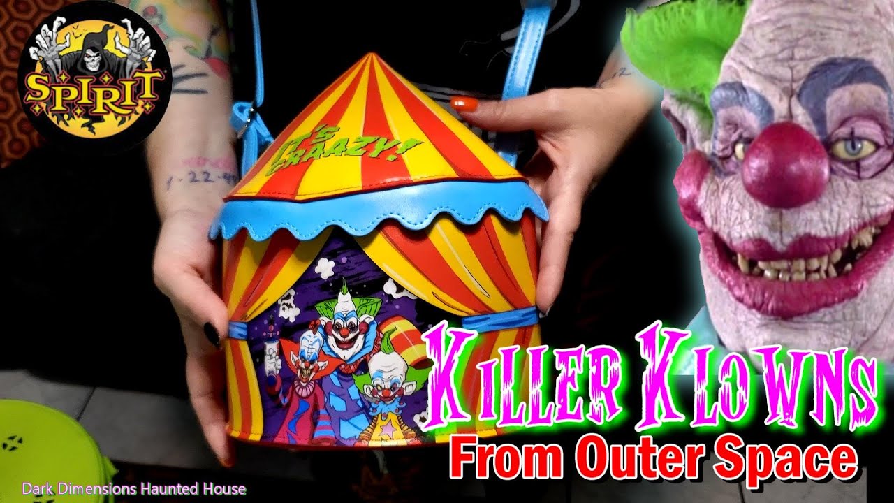 NEW Killer Klowns From Outer Space Purse from Spirit Halloween Horror Accessories Unboxing Video 4K