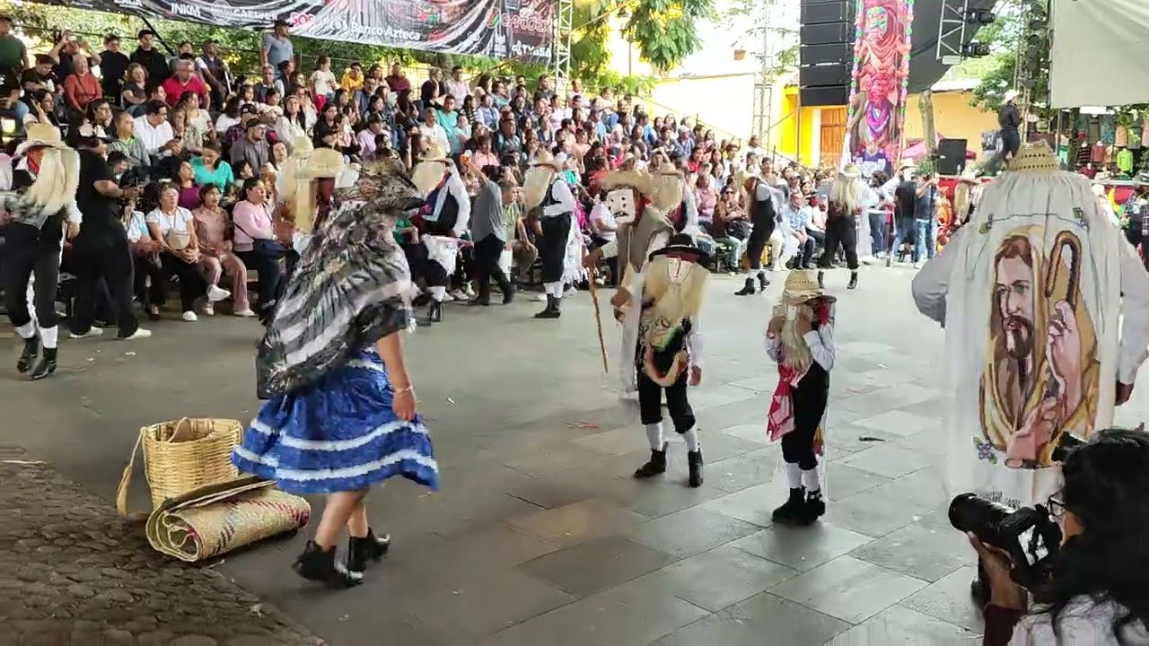 La Danza de los Chilolos de Chalcatongo de Hidalgo, Oaxaca Part.4