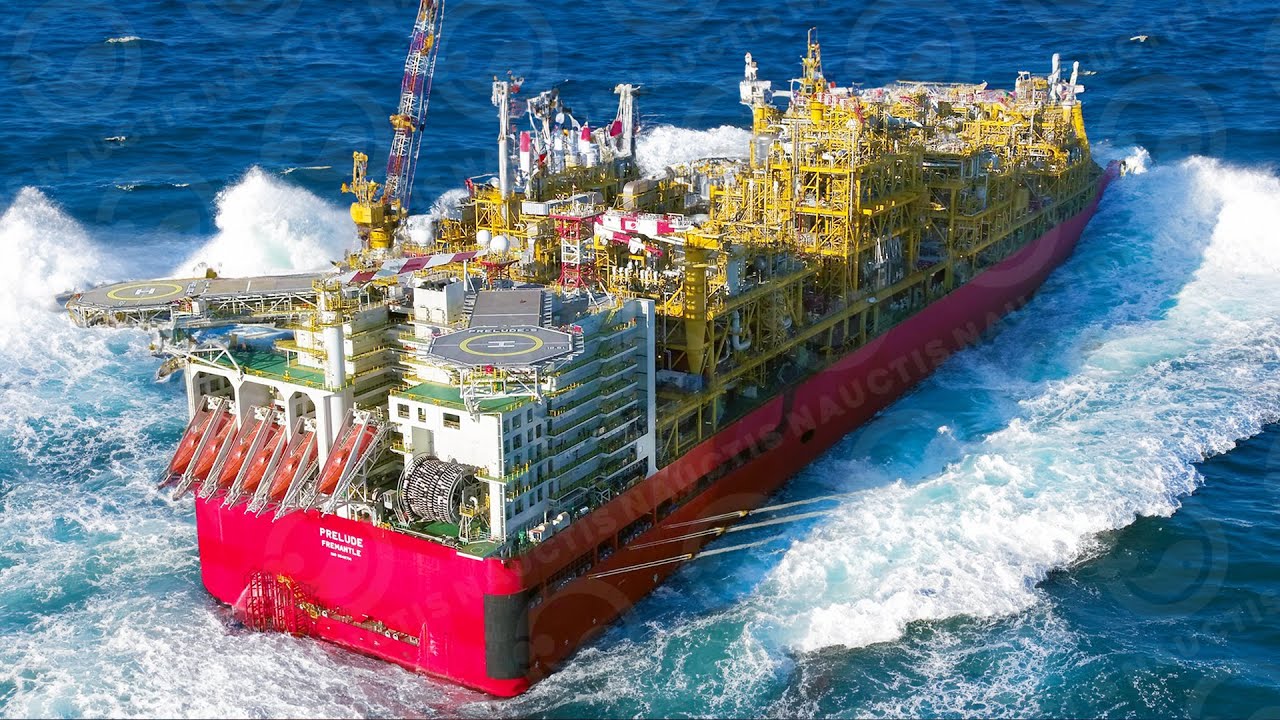 Жизнь внутри плавучего завода FLNG: крупнейший плавучий завод посреди моря