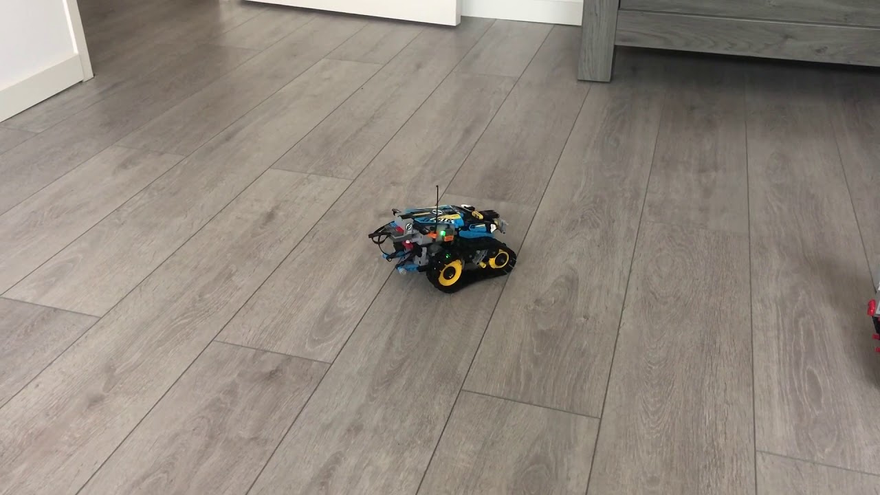 LEGO - 42095 - Remote-Controlled Stunt Racer