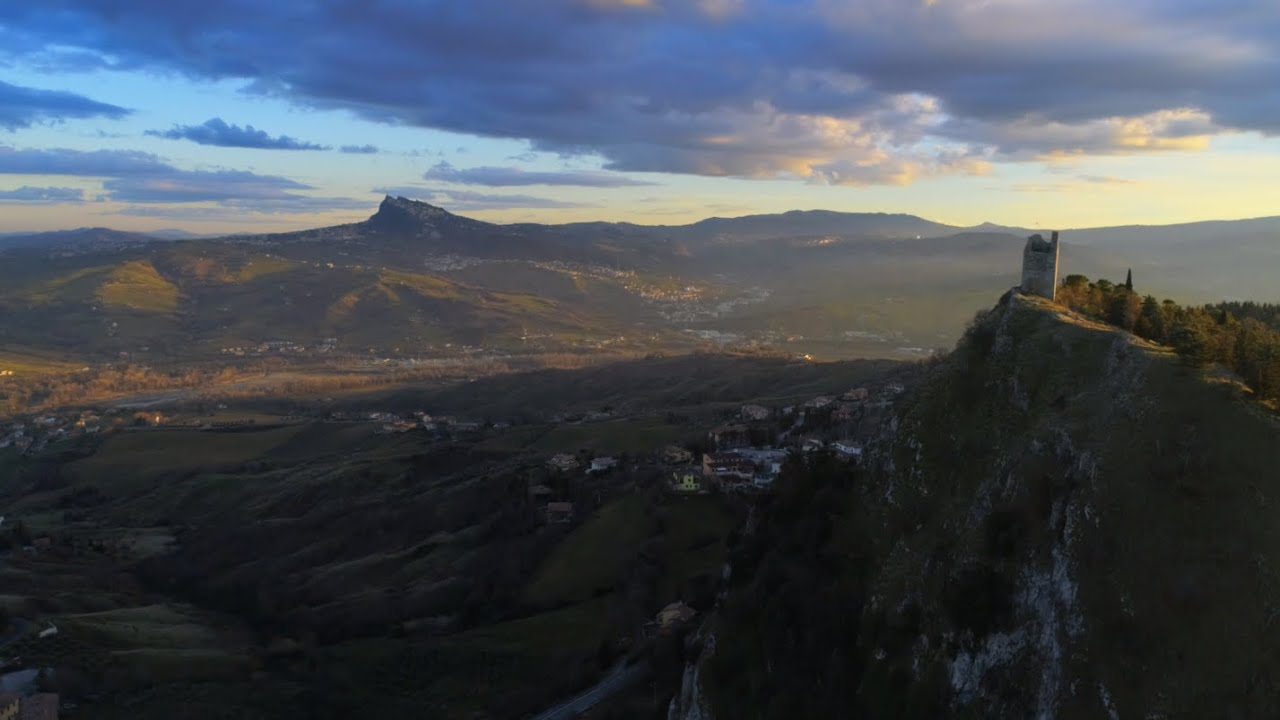 Stefano Bonaccini - Emilia-Romagna, un passo avanti.