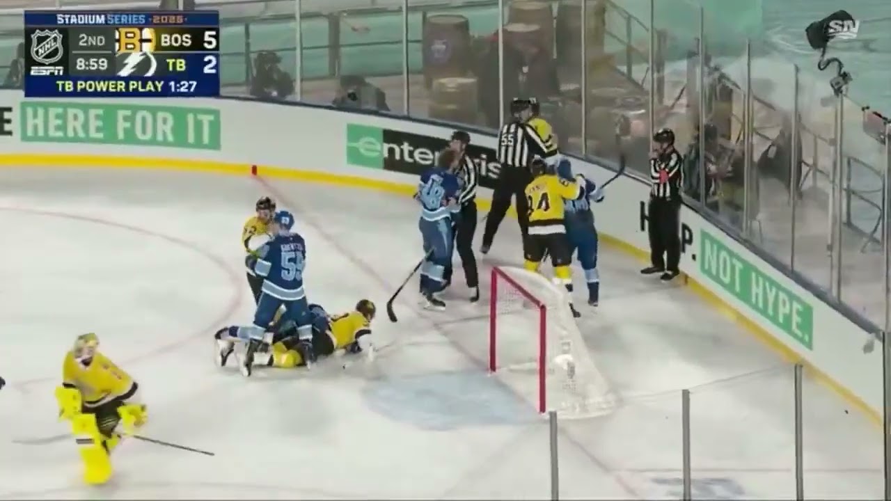 The first goalie fight at an outdoor NHL game ever!