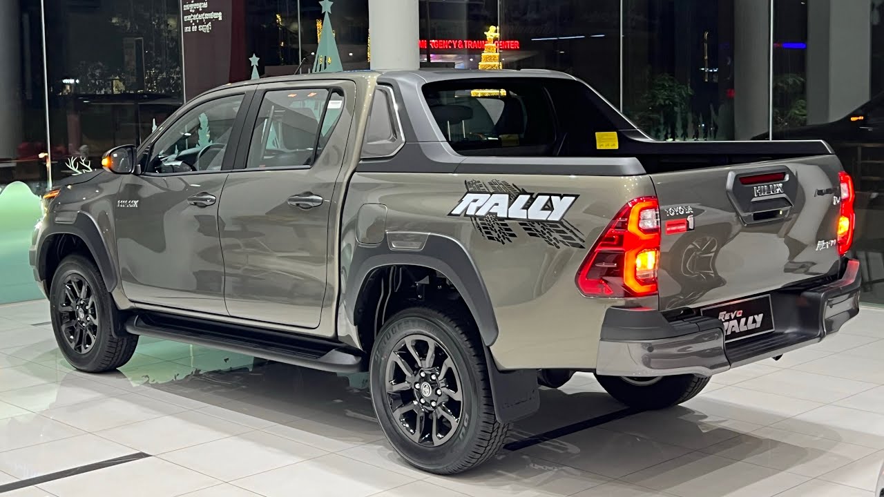 2024 Toyota Pick Up Hilux Revo Rally Oxide Bronze Metallic Color | Walkaround Exterior & Interior |