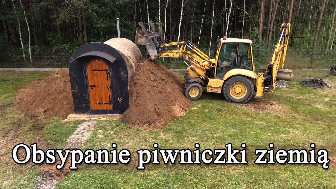 Ziemianka, piwniczka ogrodowa 9 - obsypanie konstrukcji ziemią - zasypanie ziemianki