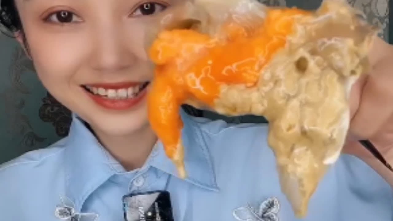 超大只酱母蟹 又肥又鲜美