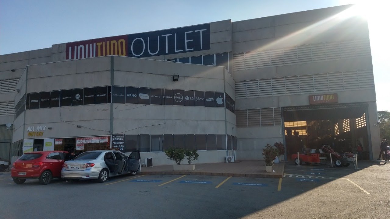 Fomos no Liquitudo Outlet em Araçariguama