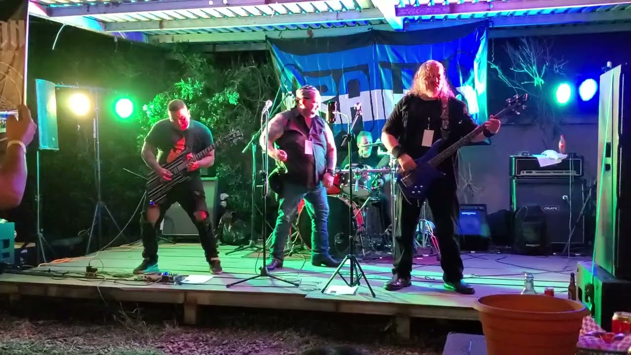 Fosa común - Xendra en vivo. 