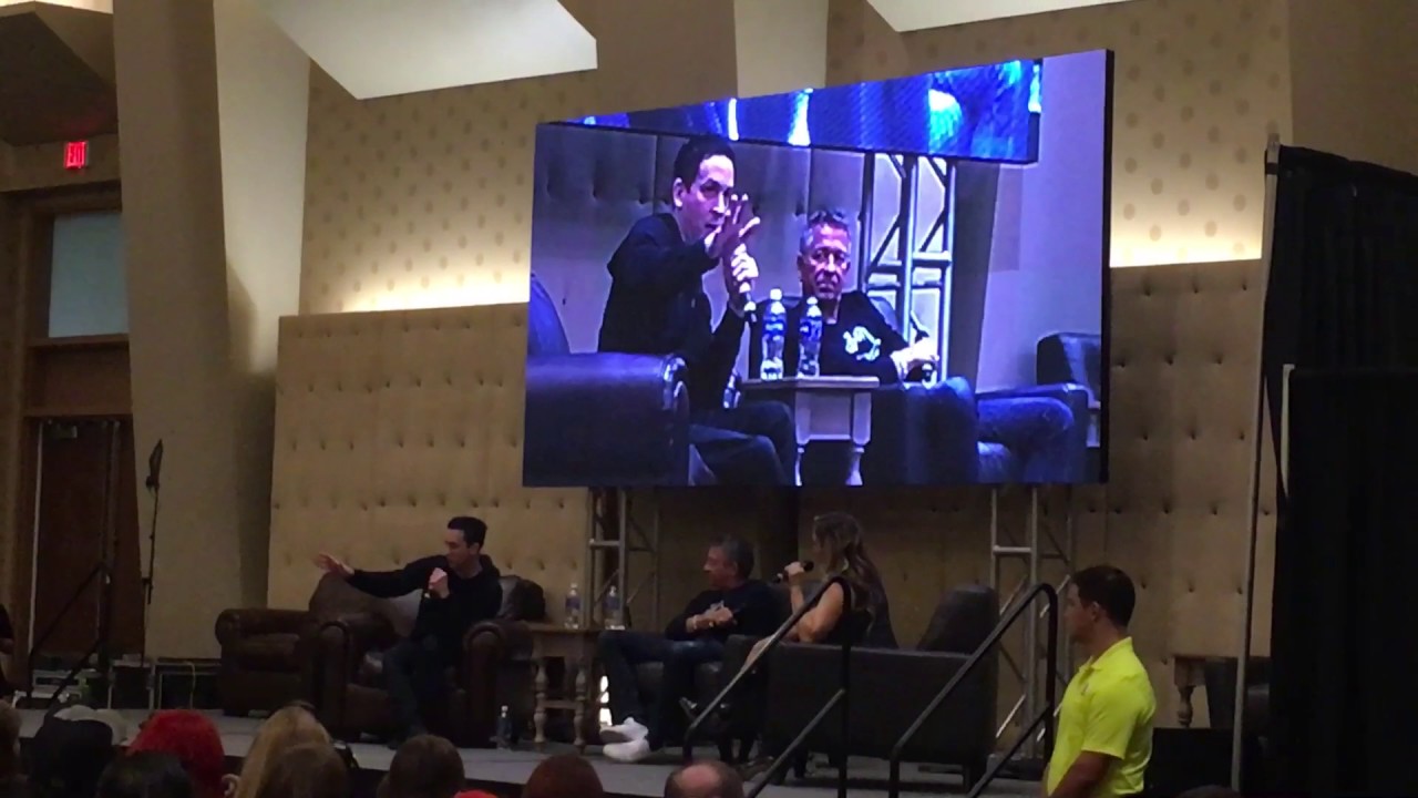 Robin Lord Taylor (Oswald) on the Gotham 'bromance'