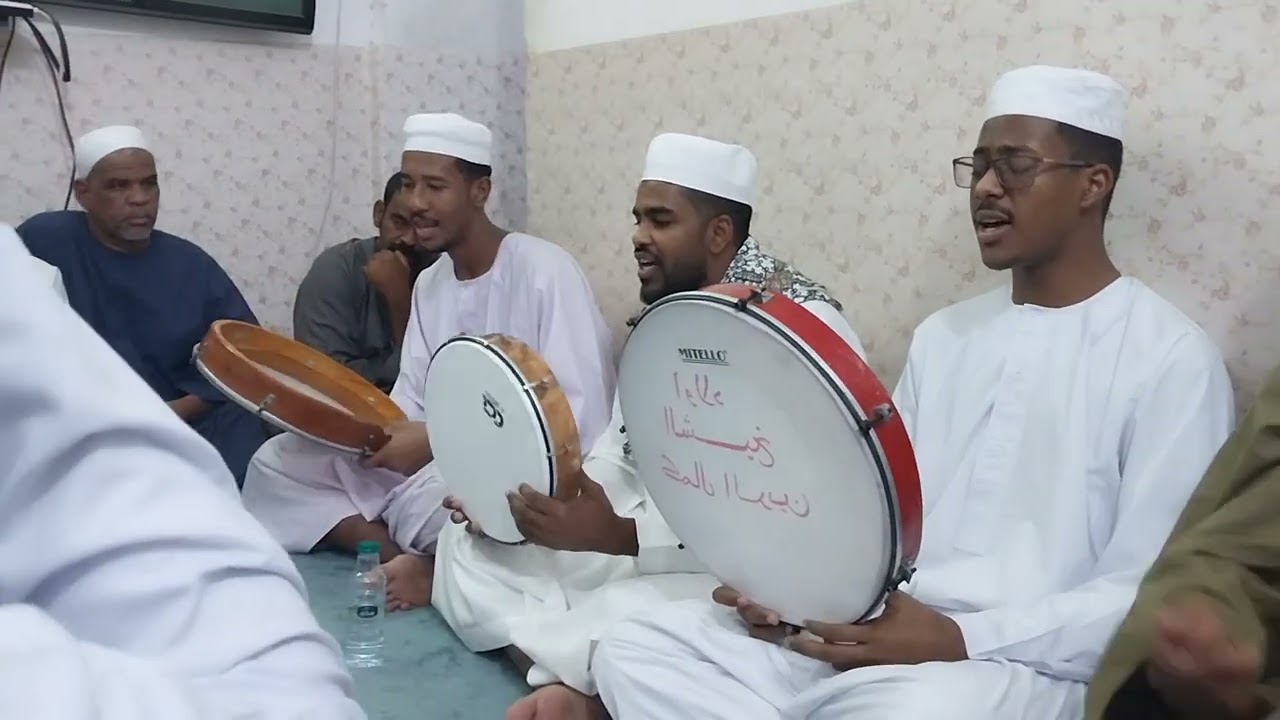 المادح المجود-بكري الحبر-سجاده الشيخ كمال الدين