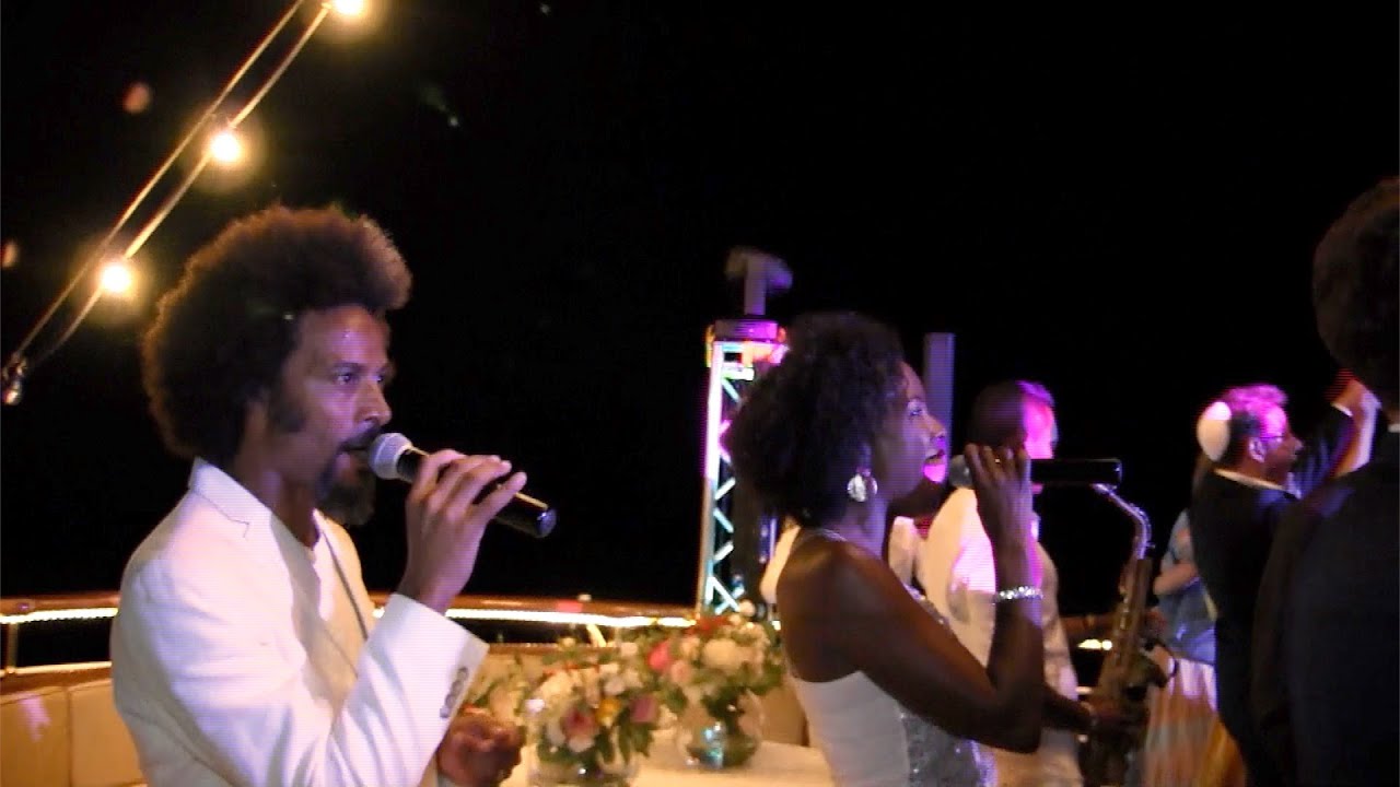 LIVE MUSIC JEWISH WEDDING ON BOARD SS DELPHINE MEDLEY HOROTS