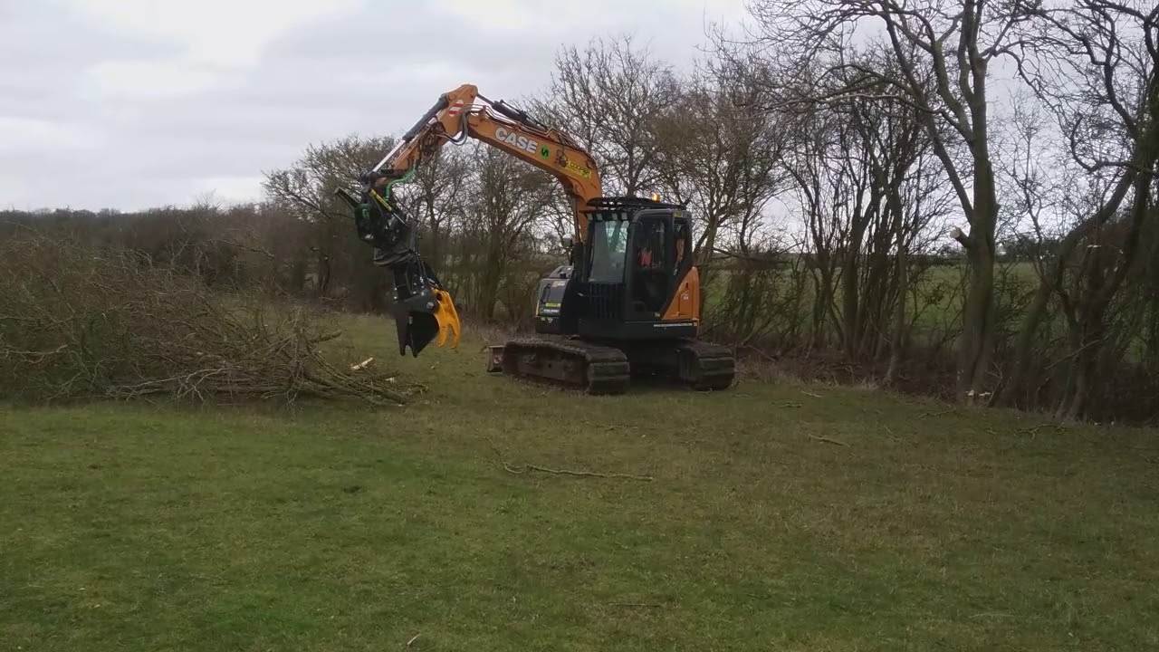 Case CX75 75 sr with TMK 300 tree shear