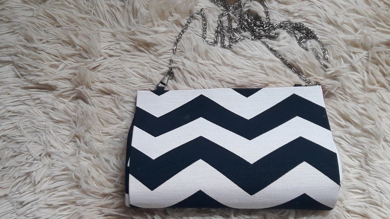 Bolsa feita com caixa de sucrilhos