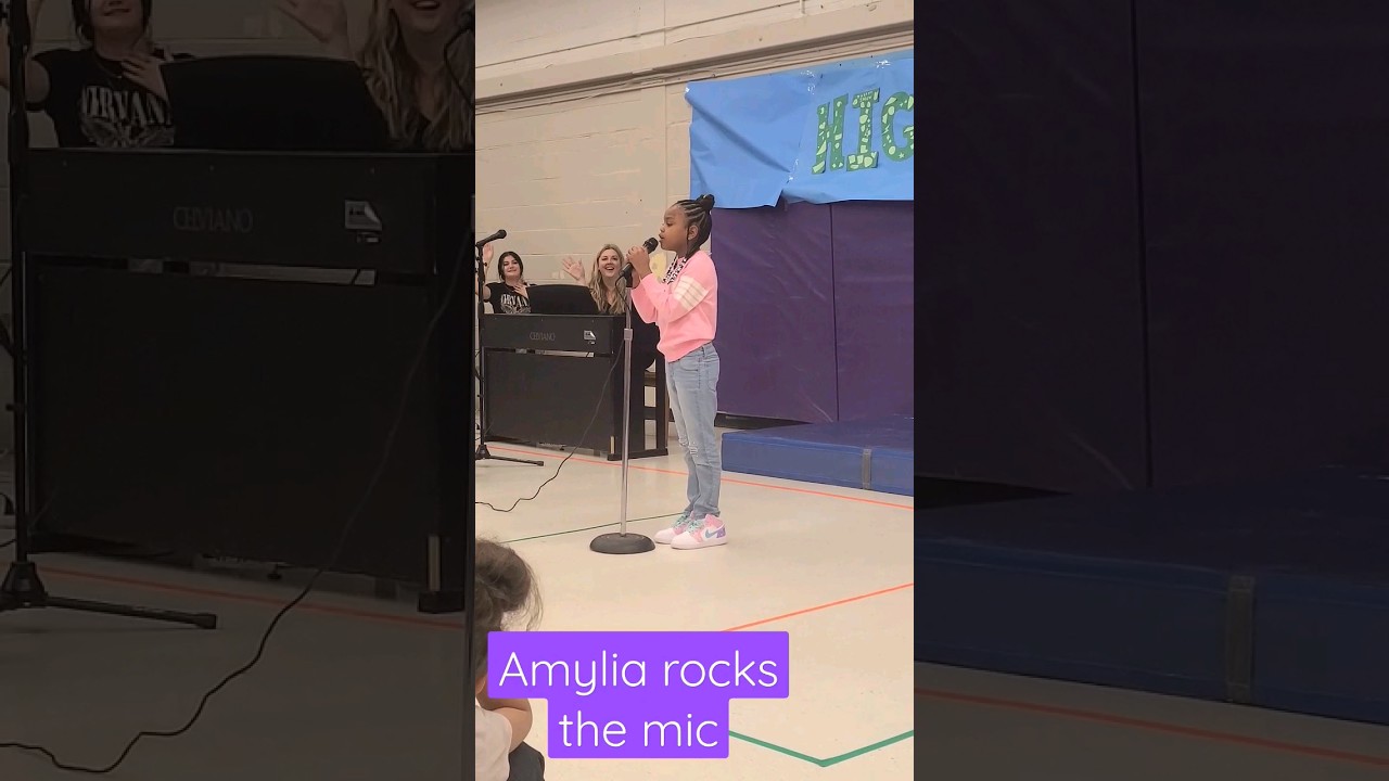 This was the coolest talent show!  #kids #fun #play #kidsmusic #xxent #amylia #talent #performance