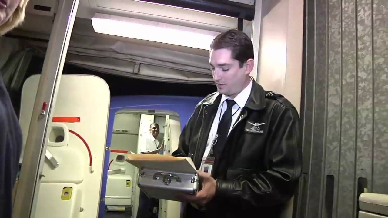 Southwest Airlines: выдающиеся сотрудники получили сюрприз в размере 10 000 долларов!
