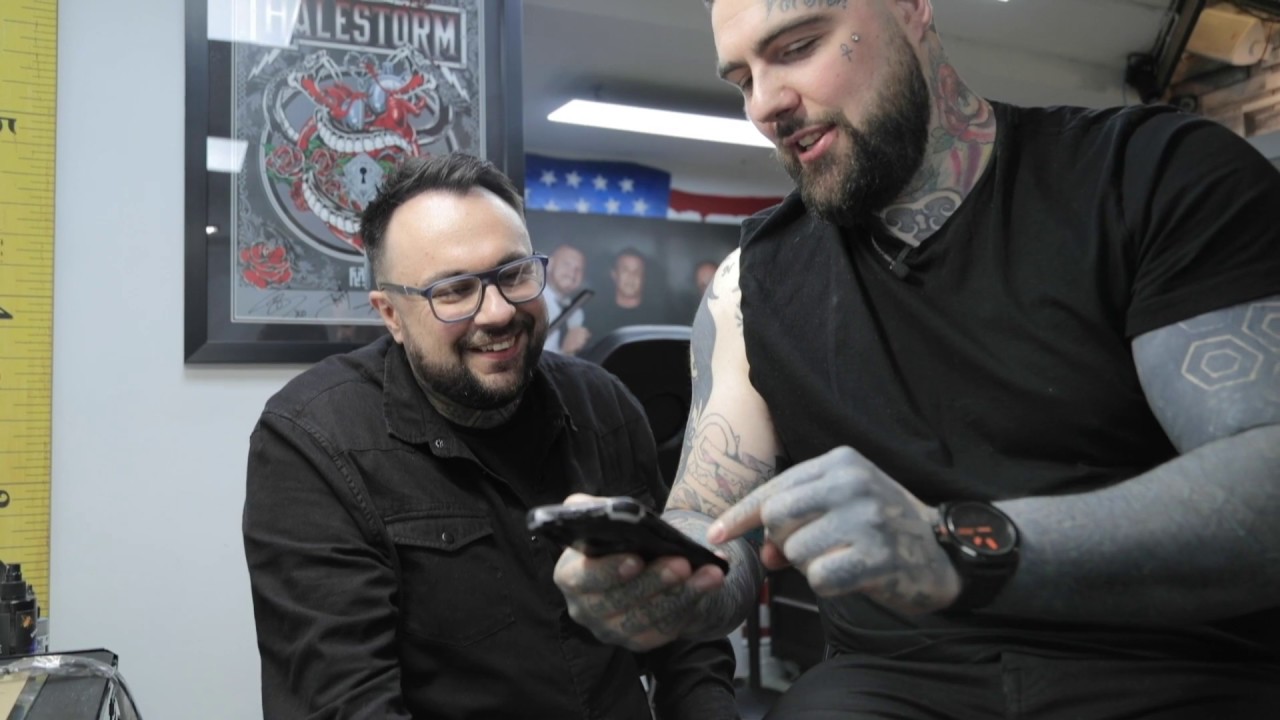 Pro MENTALIST gets a random TATTOO that matches his PREDICTION
