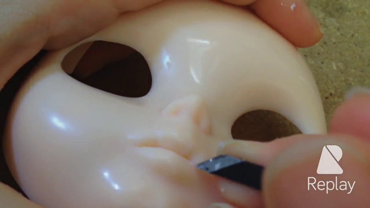 Julia Cabral Dolls - Carved mouth 2 - Blythe lips: detailing