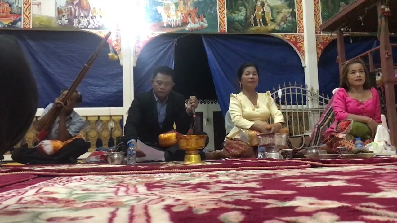 ຂັບງື່ມ ວັດສິລາ ບ້ານແສງສະຫວ່າງ ເມືອງແກ້ວອຸດົມແຂວງວຽງຈັນ (ຂໍອະໄພນຳພາບເຄື່ອນ)