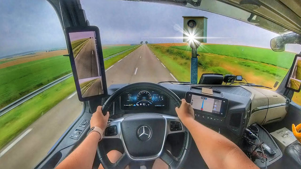POV Girl Truck Driving /// 🇫🇷 France N4 /// Mercedes Actros L 1953