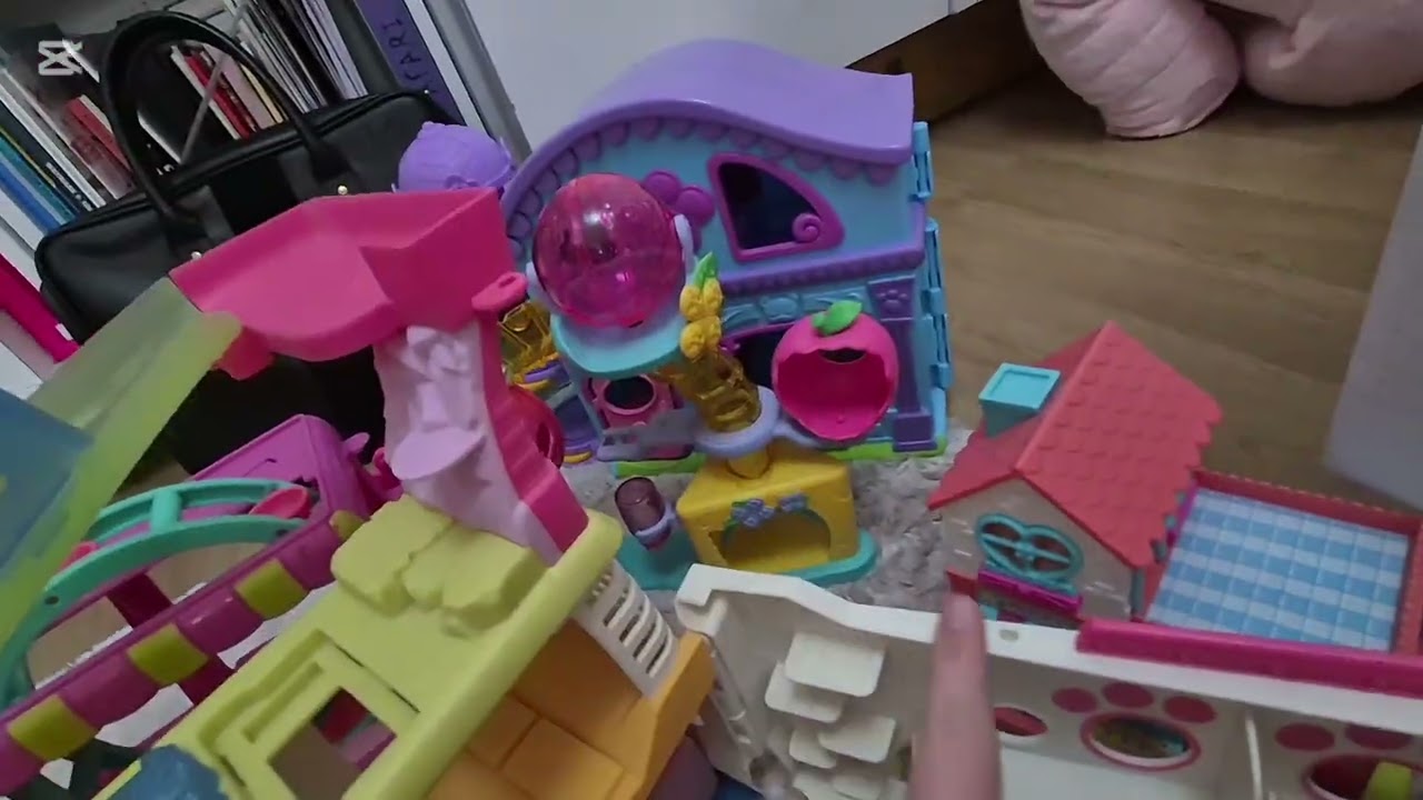 Miniş koleksiyonumu gösteriyorumm#keşfet #littlestpetshop #keşfetbeniöneçıkar #lps 